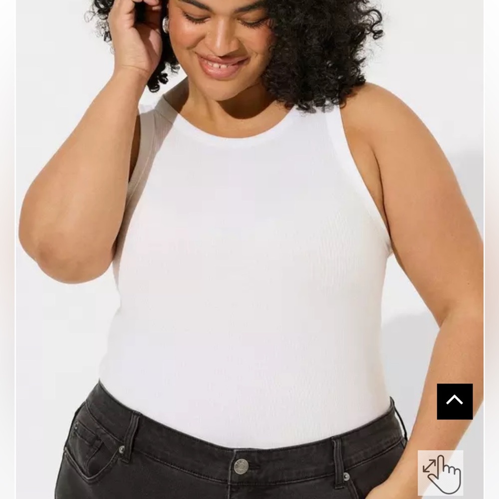 Bundle of two torrid size 4 tank tops